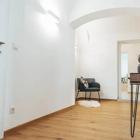 Apartment An Der Rugenstiege In Steiner Altstadt